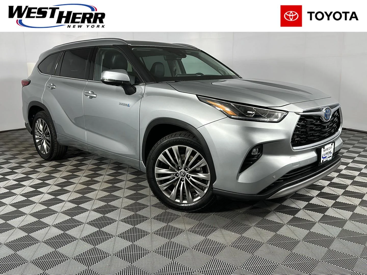Used 2021 Celestial Silver Metallic Toyota Platinum image 1
