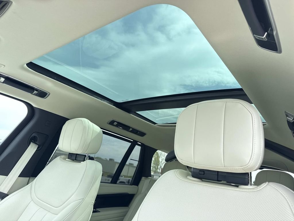New 2026 Varesine Blue Land Rover SE 7 Seats image 23