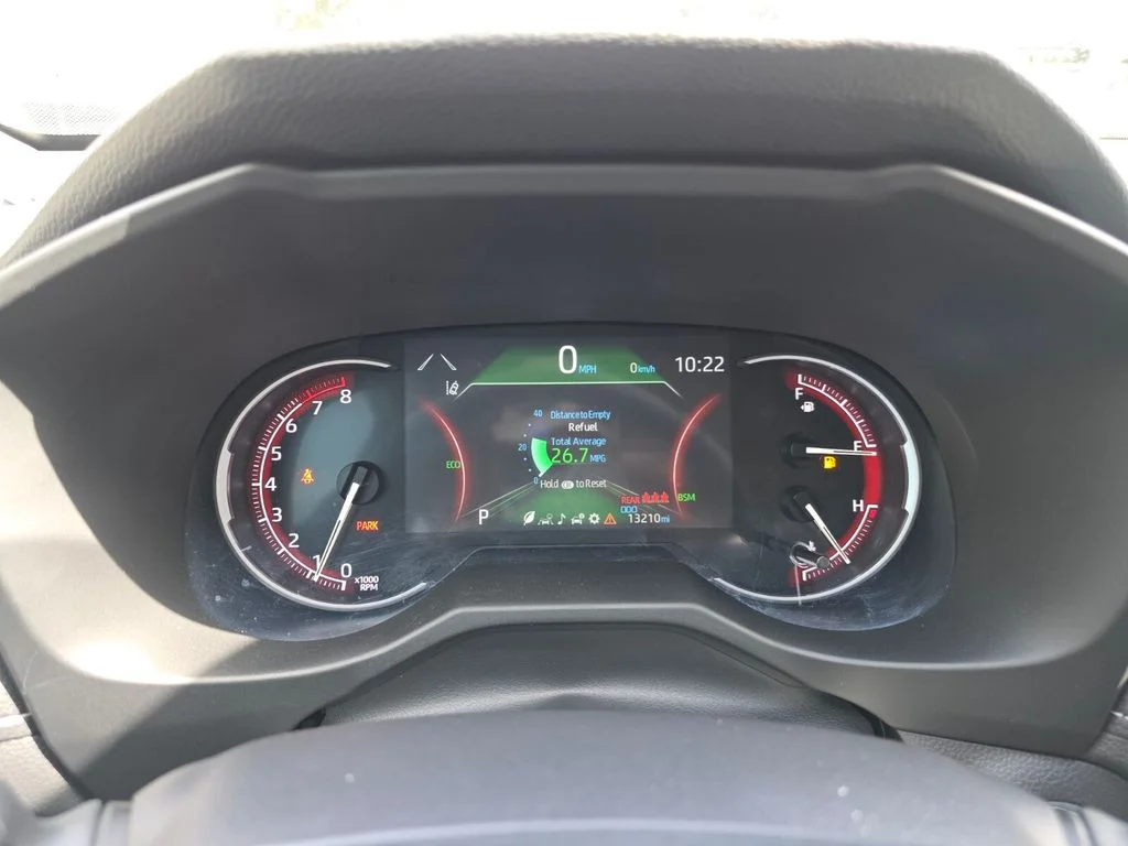 Certified Used 2025 Gray Toyota XLE Premium image 31