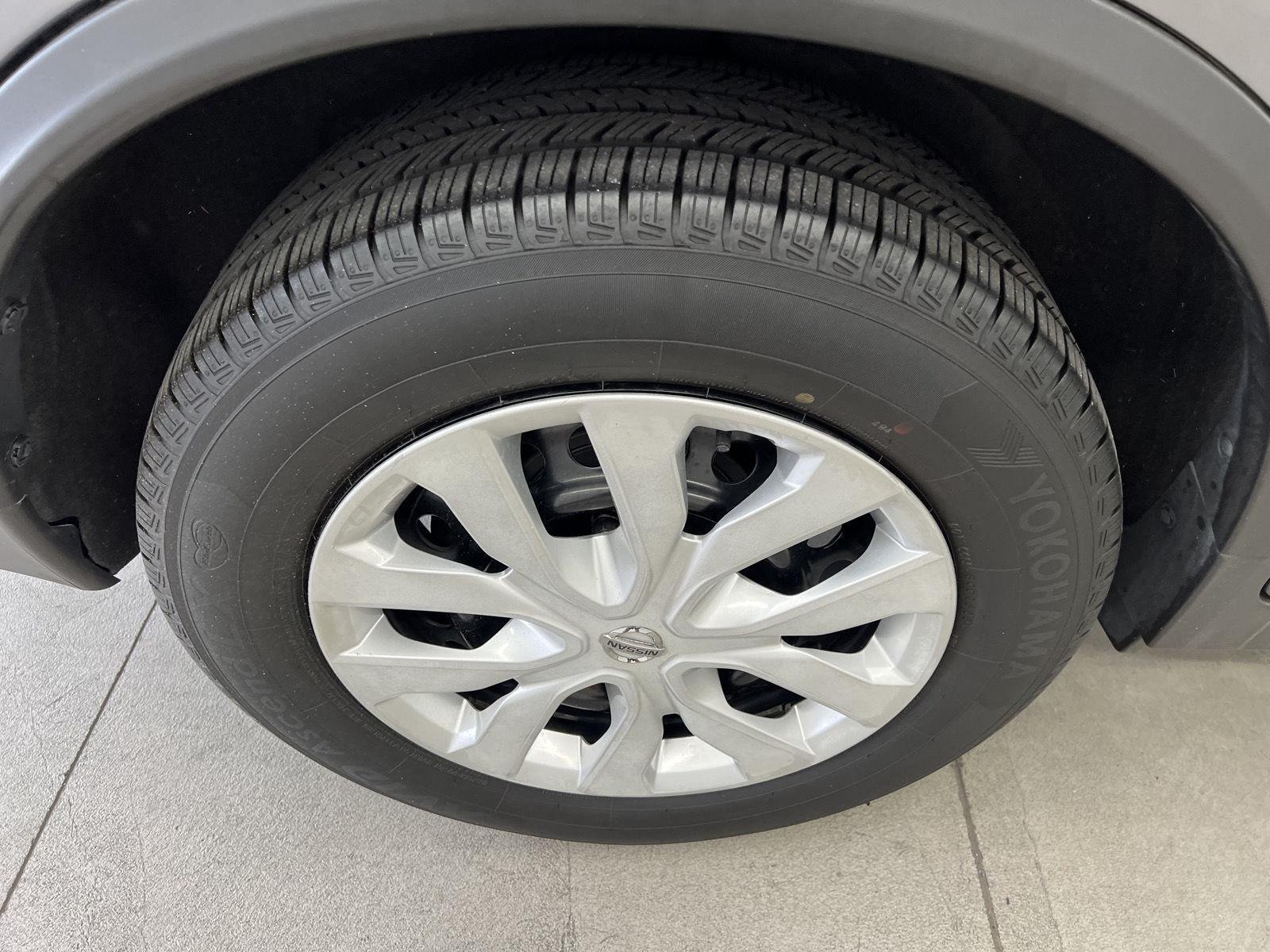 2017 Nissan Rogue S - Photo 10