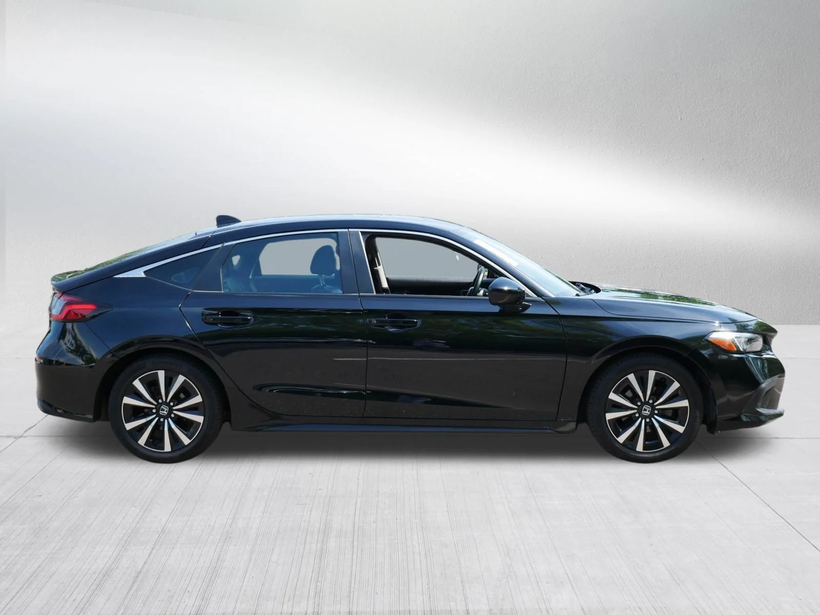 2024 Honda Civic Hatchback EX-L - Photo 8