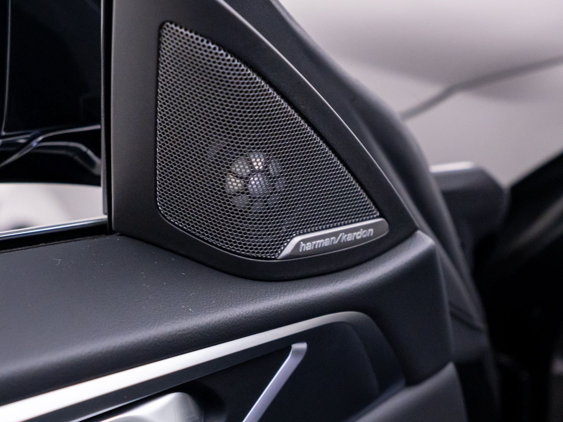 New 2026 Black Sapphire Metallic BMW xDrive40 image 14
