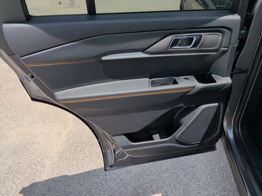 New 2026 Carbonized Gray Metallic Ford Tremor® image 35