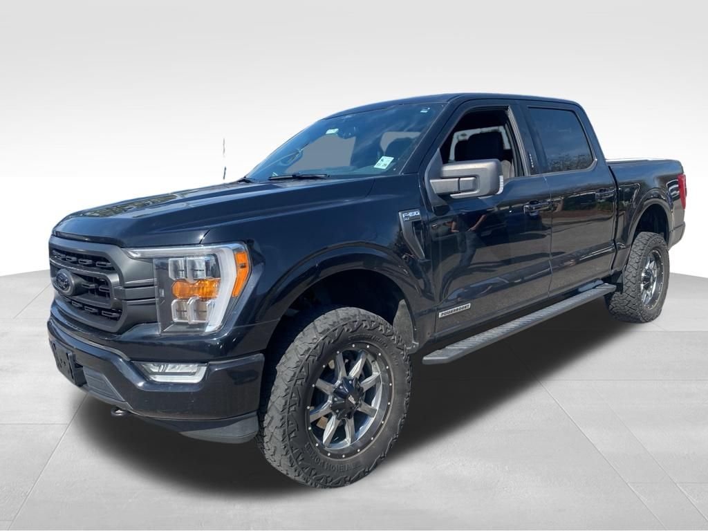 Used 2021 Black Ford XLT image 9
