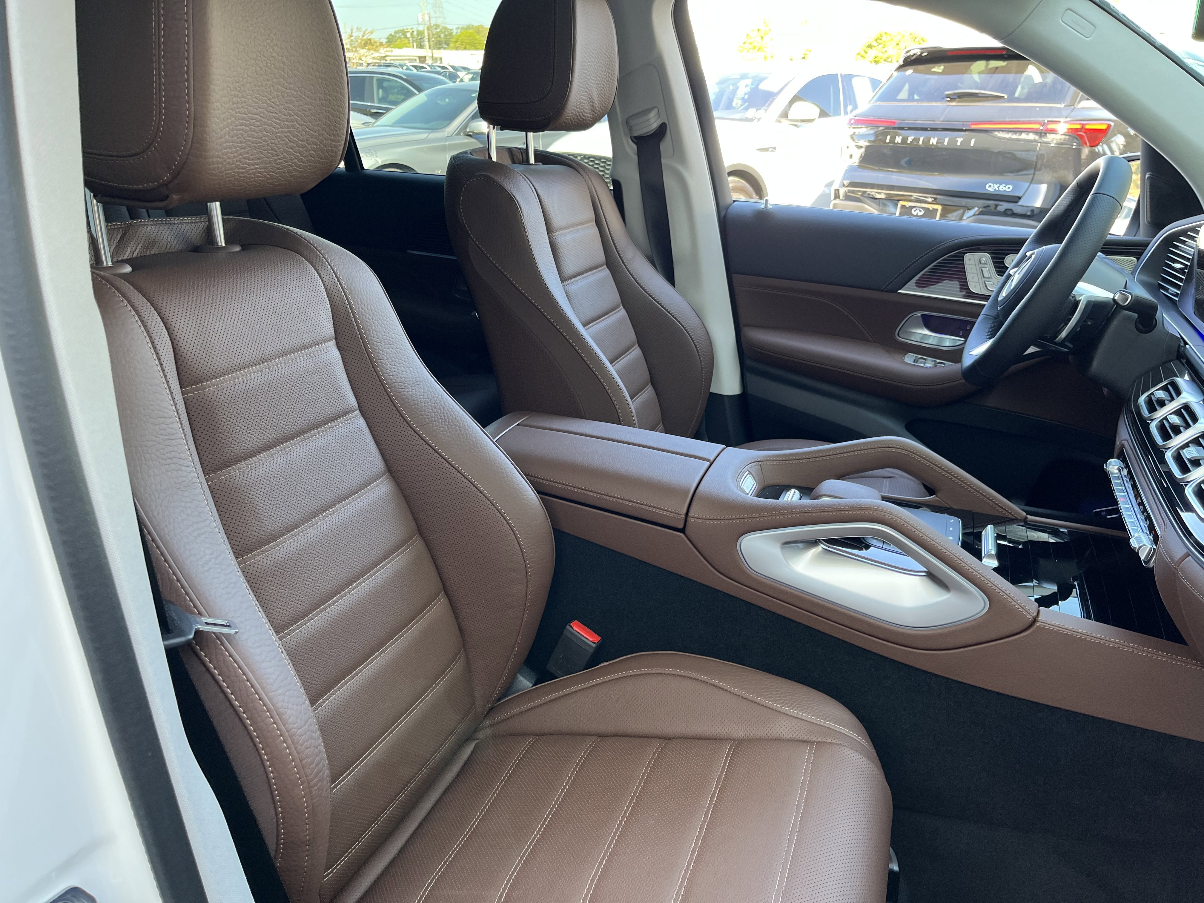 New 2026 POLAR WHITE Mercedes-Benz GLS 450 image 20