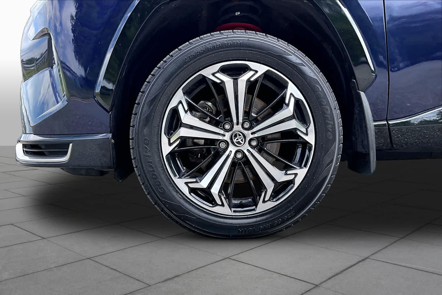 Used 2023 Blueprint/Midnight Black Metallic Toyota XSE image 11