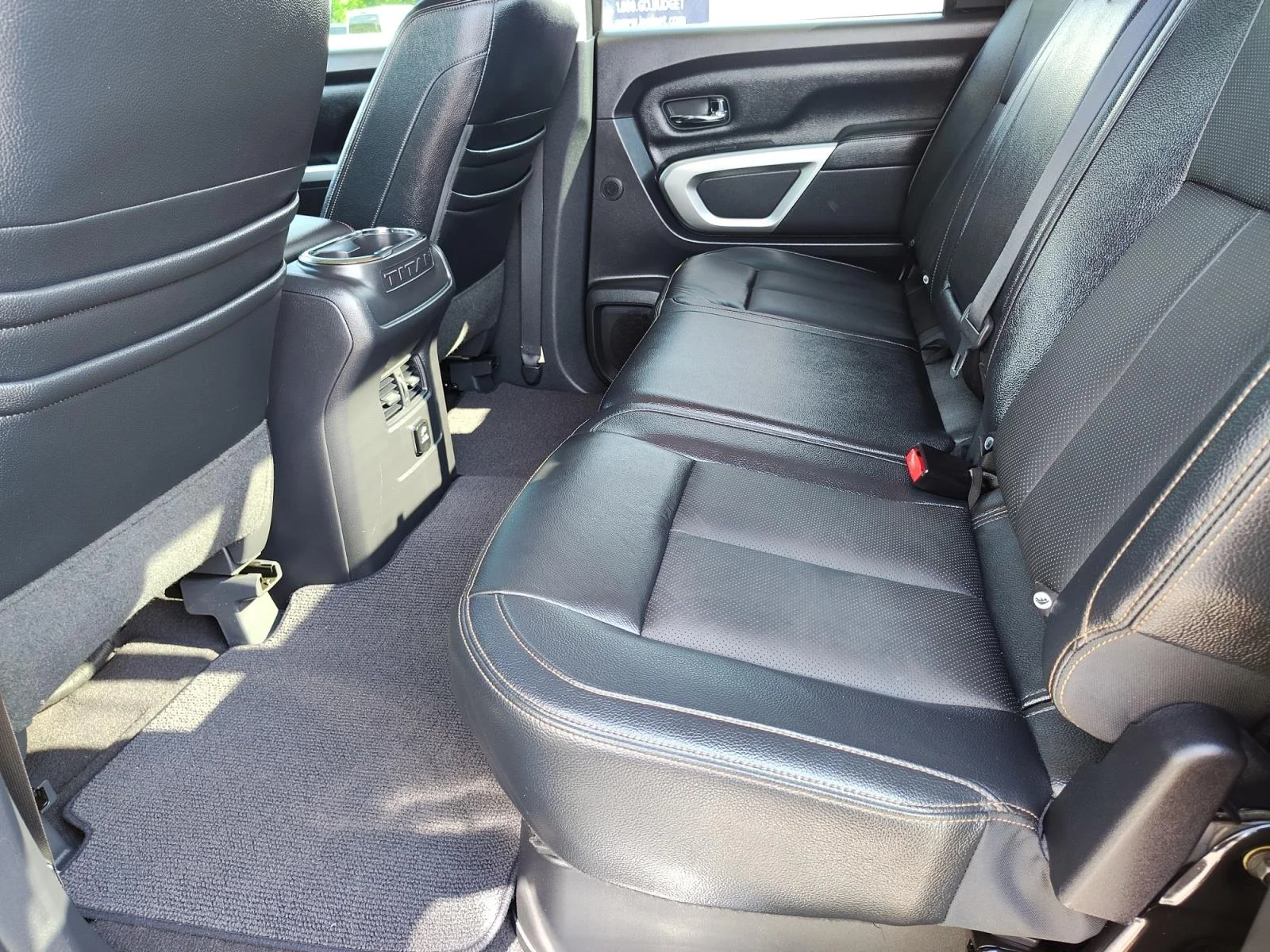 Used 2017 Gray Nissan SL image 11