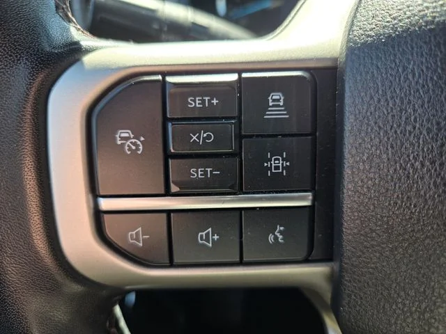 Used 2022 Black Ford Limited image 29