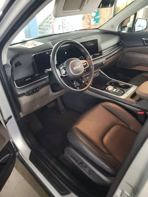 Used 2026 White Kia EX image 7