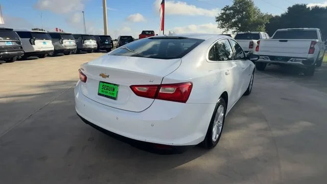 Used 2024 Summit White Chevrolet 1LT image 8