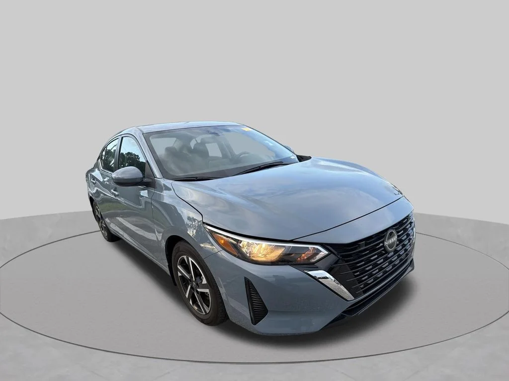 Used 2025 Gray Nissan SV image 7