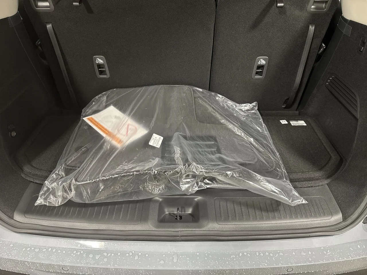 Certified Used 2026 Harbor Gray INFINITI LUXE image 31