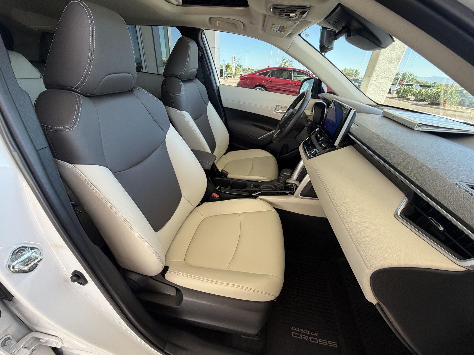Certified Used 2023 Wind Chill Pearl Toyota XLE image 32