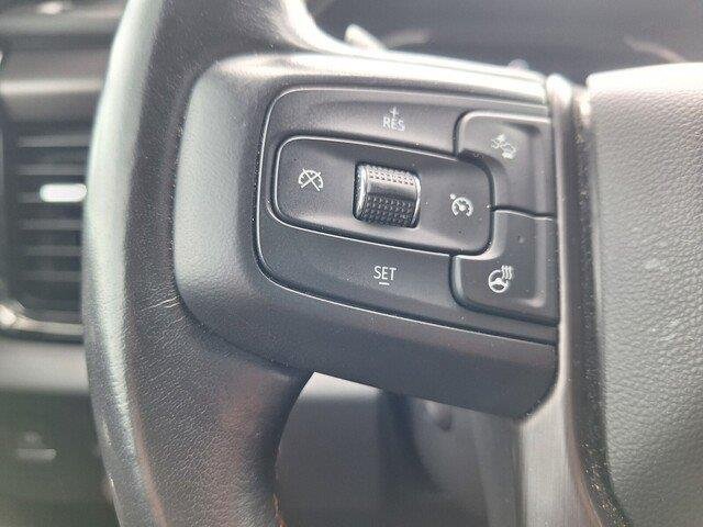 Used 2023 WHITE GMC AT4 image 15