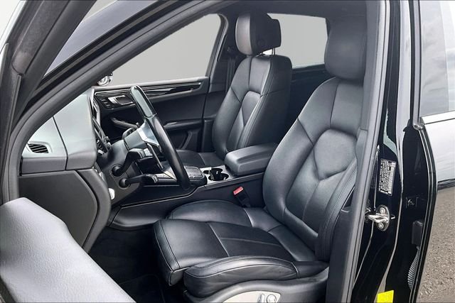 Used 2018 Black Porsche Base image 27