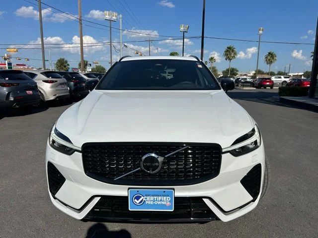 Used 2025 White Volvo T8 Plus image 2