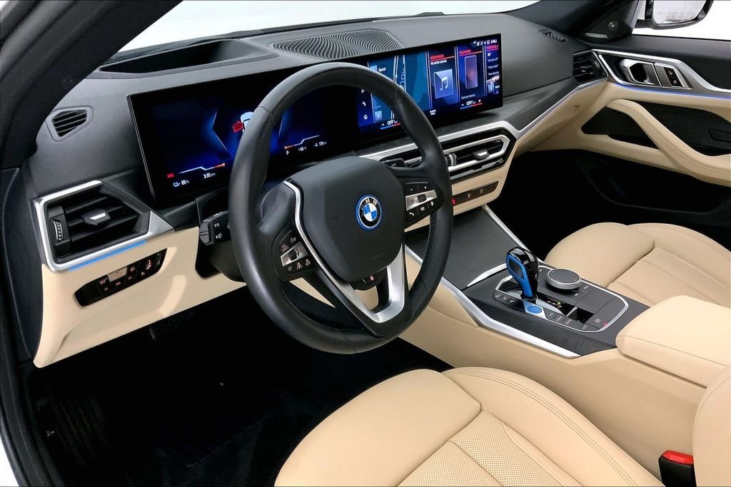 Used 2023 Mineral White Metallic BMW  image 21