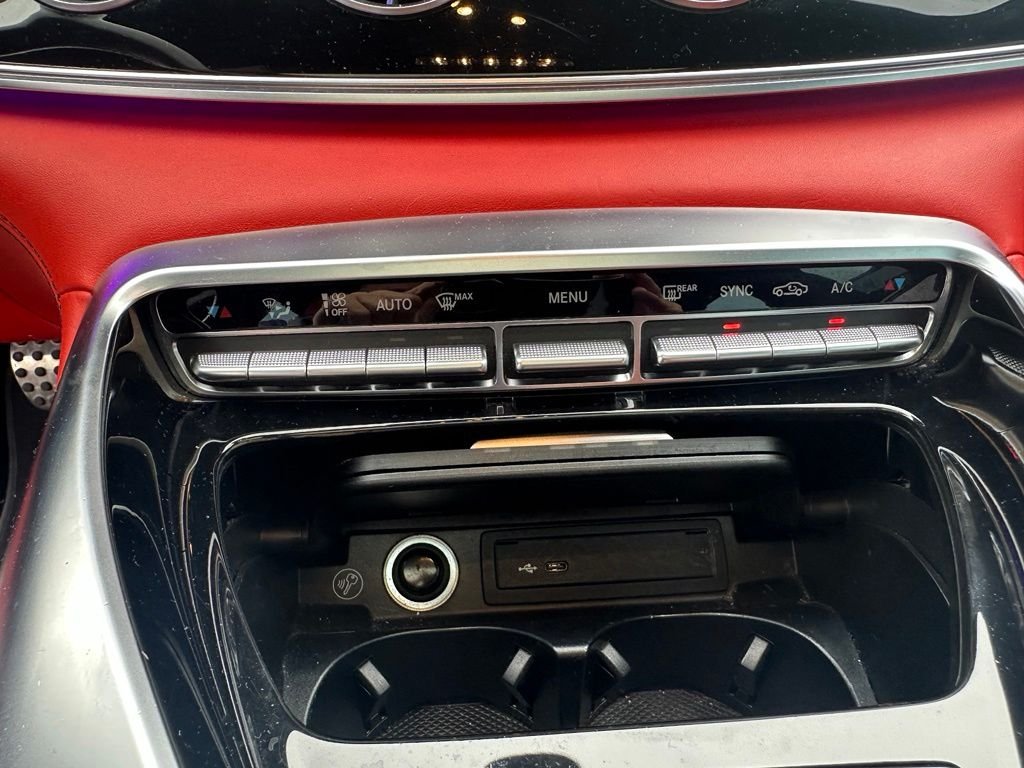 Used 2022 White Mercedes-Benz Base image 19