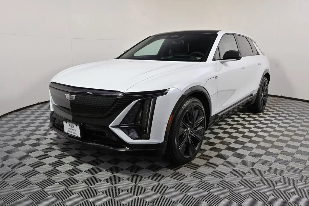 2026 Cadillac Lyriq Signature Sport AWD's photo