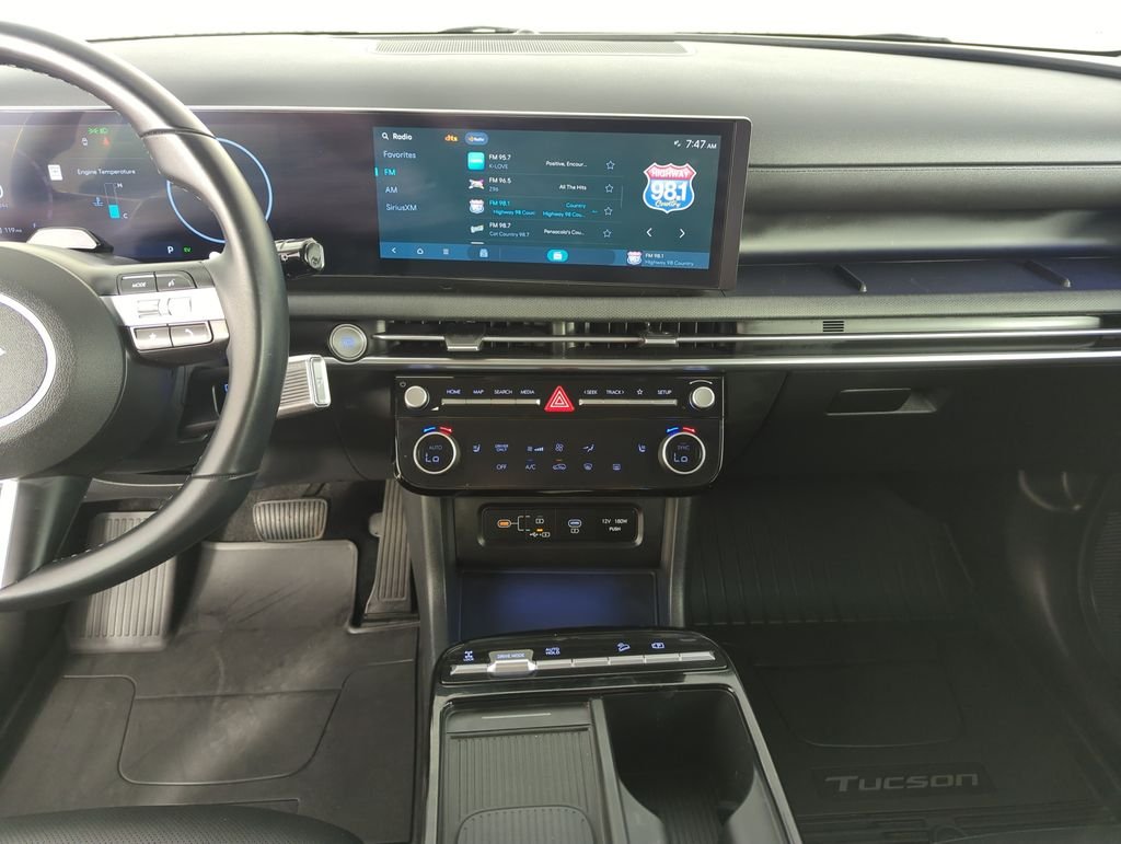 Used 2025 Gray Hyundai SEL Convenience image 24