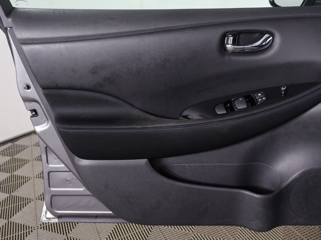 2022 Nissan LEAF SV Plus - Photo 20