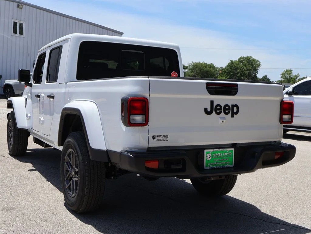 New 2026 Bright White Clear-Coat Exterior Paint Jeep Sport S image 3