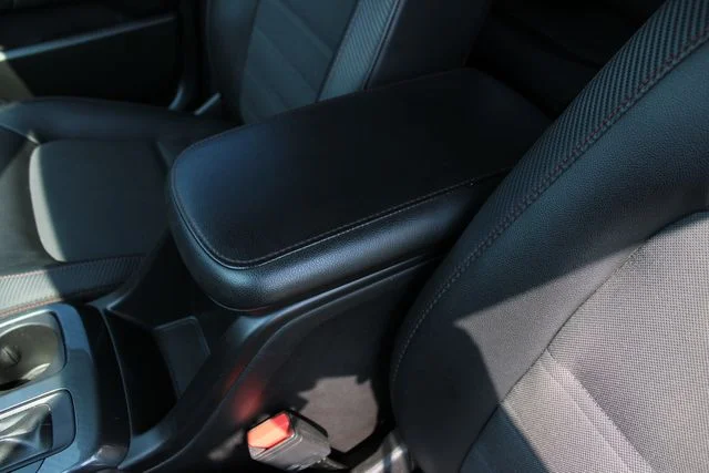 Used 2015 Black GMC SLE1 image 22