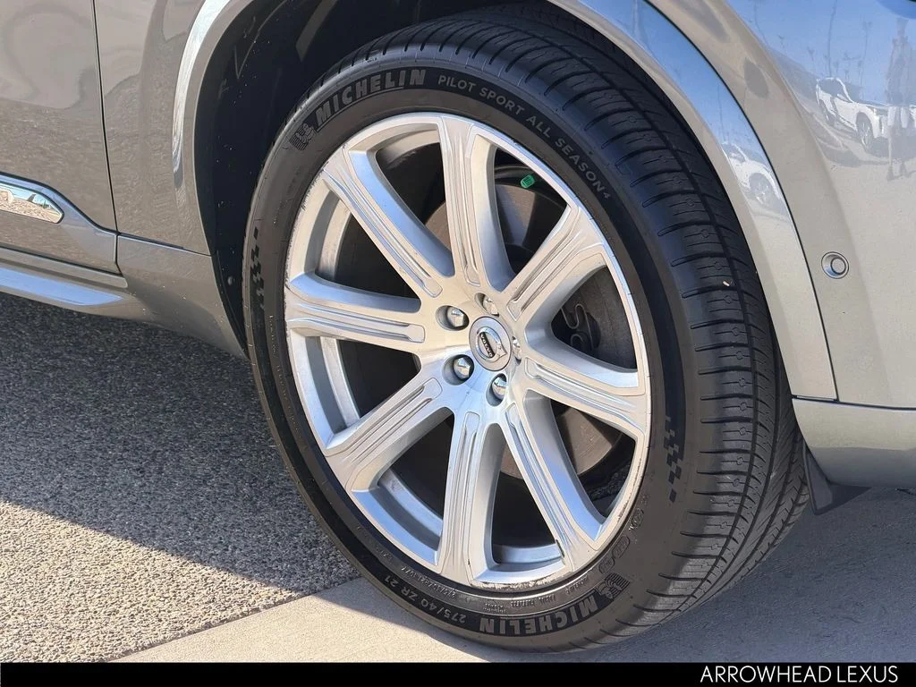 Used 2018 Gray Volvo T8 Inscription image 9