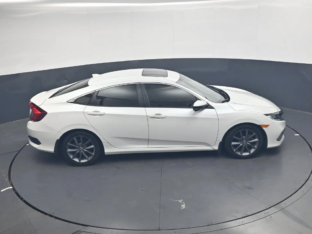 Used 2019  Honda EX image 24