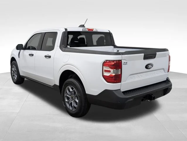 New 2026 Oxford White Ford XLT image 48