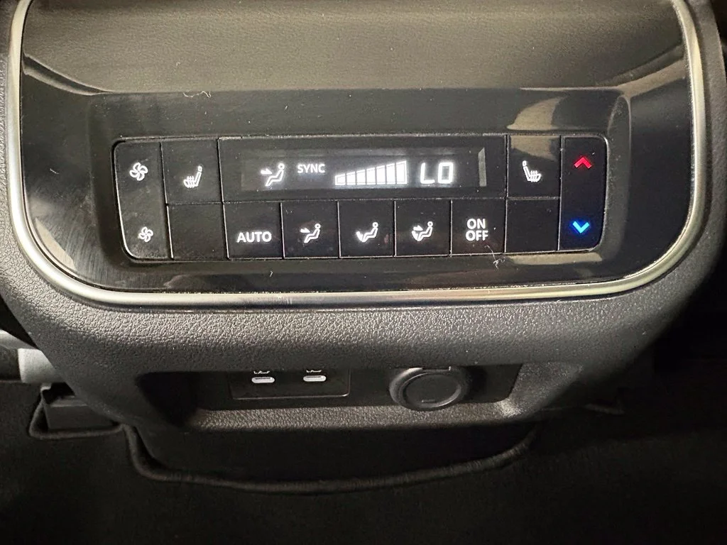 Used 2025 Red Nissan Platinum Reserve image 40