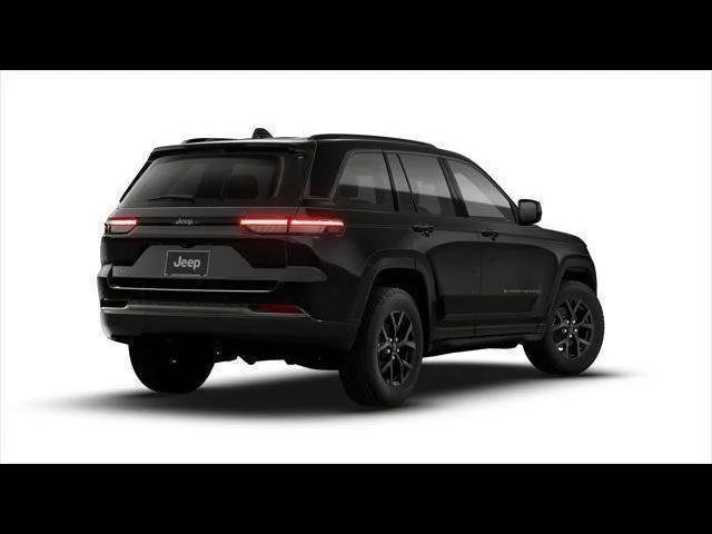 New 2026 Diamond Black Crystal Pearl-Coat Exterior Paint Jeep Altitude image 2