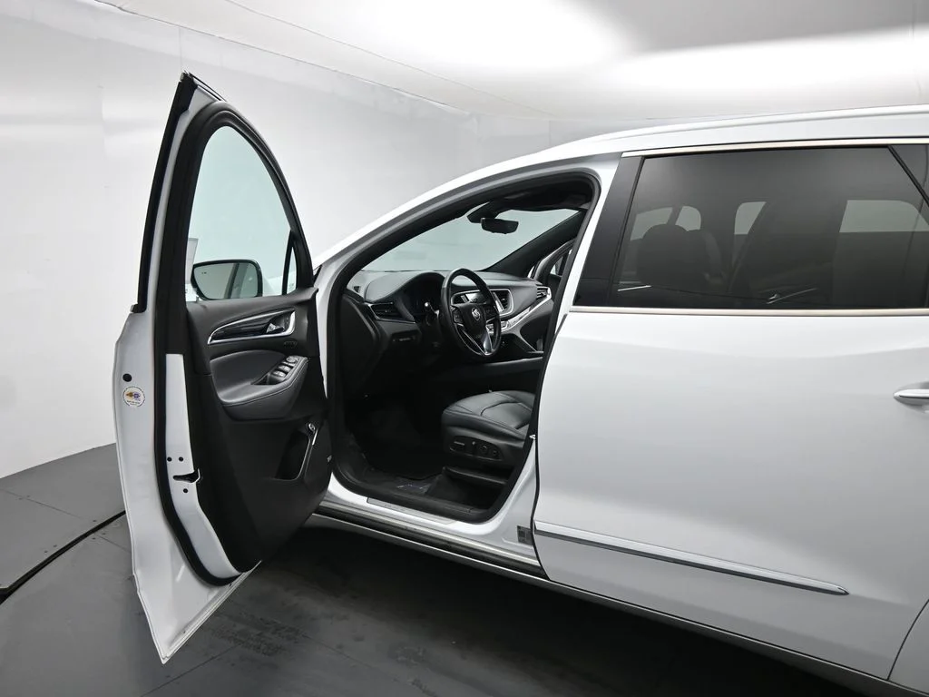 Used 2024 White Buick Premium Group image 9
