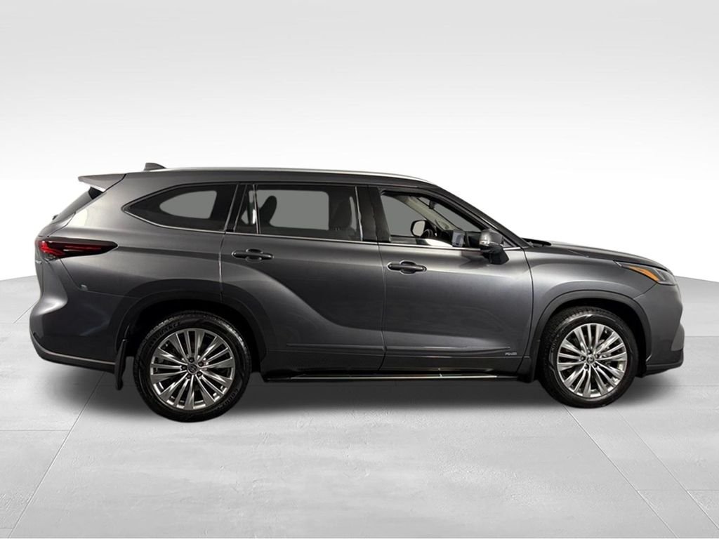 Used 2024 Magnetic Gray Metallic Toyota Platinum image 5