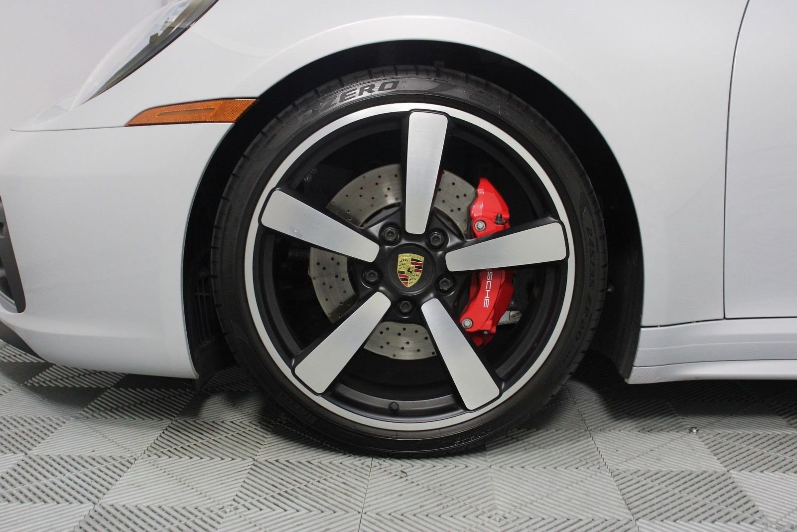 Certified Used 2023 Ice Grey Metallic Porsche Carrera 4S image 29