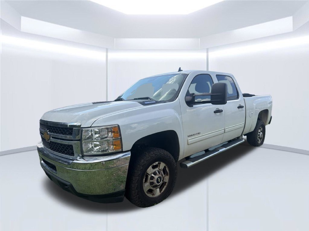 Used 2013 White Chevrolet LT image 6