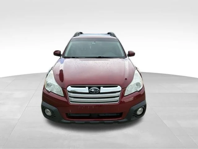 Used 2013 Red Subaru 2.5i Premium image 9