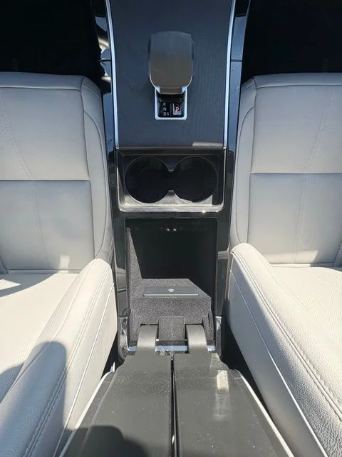 Certified Used 2026 Blue Land Rover S image 27