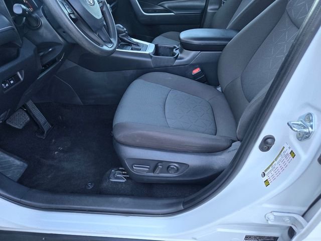 Used 2025 White Toyota XLE image 18