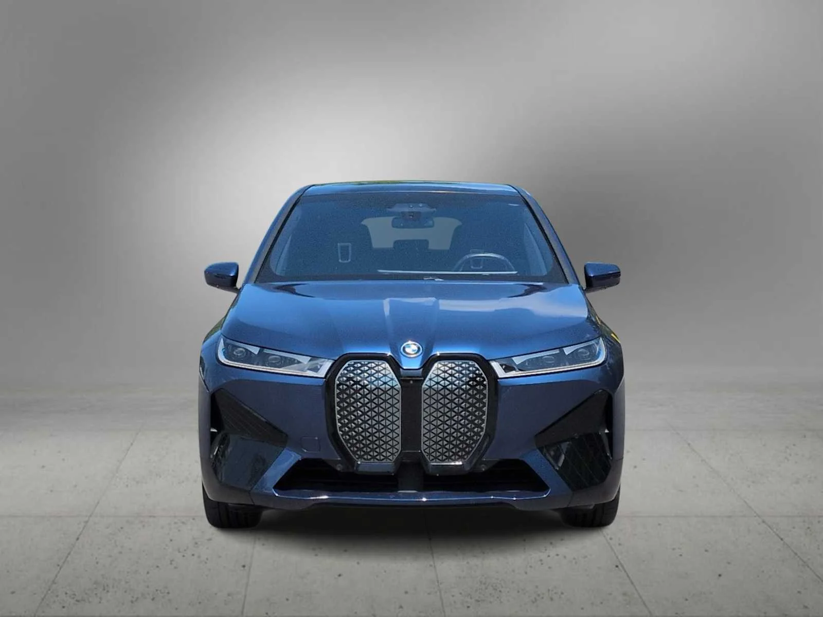 Certified Used 2023 Blue BMW M60 image 3