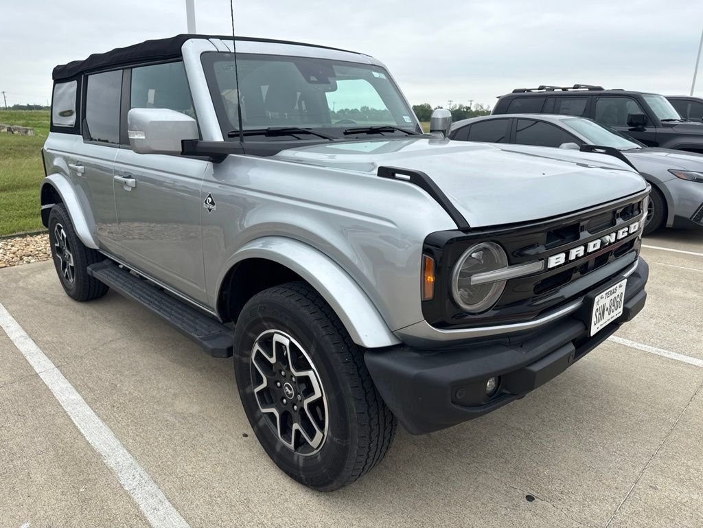 2023 Ford Bronco Outer Banks 4x4's photo