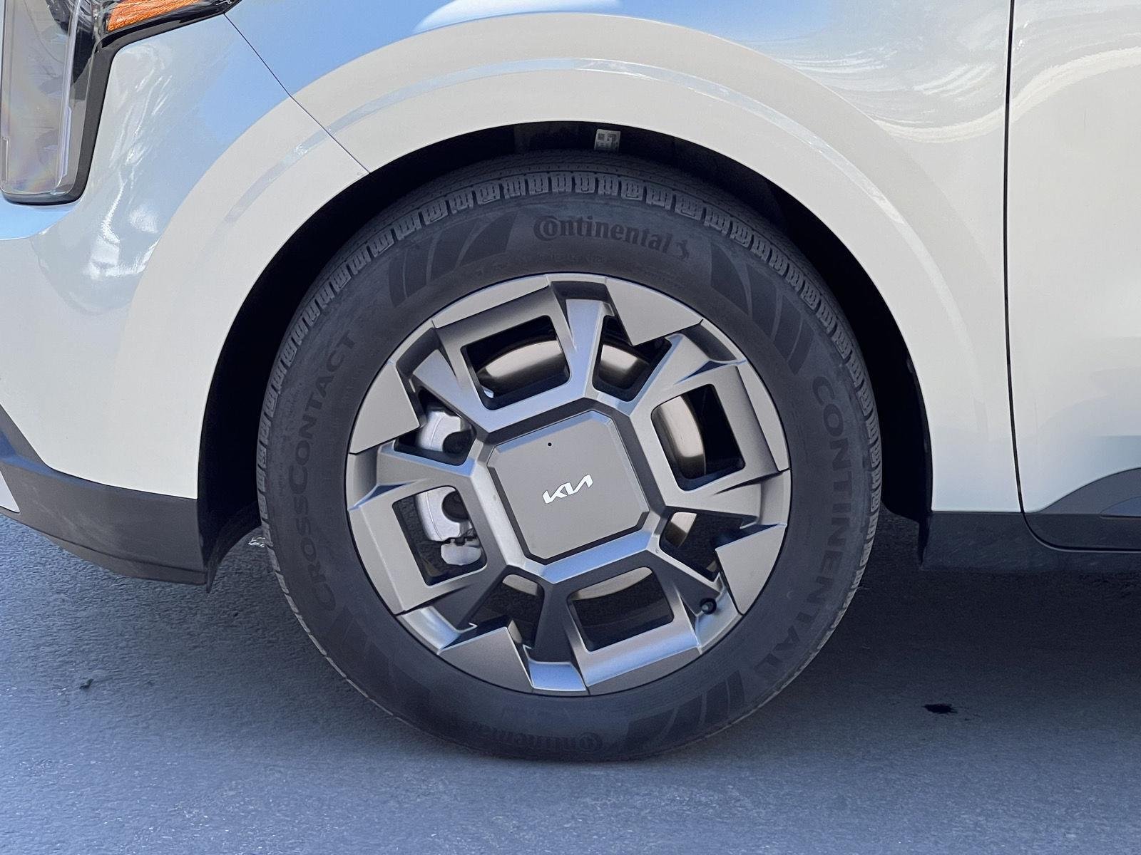 2026 Kia Carnival EX - Photo 13