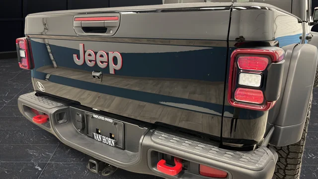 Used 2022 Black Clearcoat Jeep Rubicon image 38