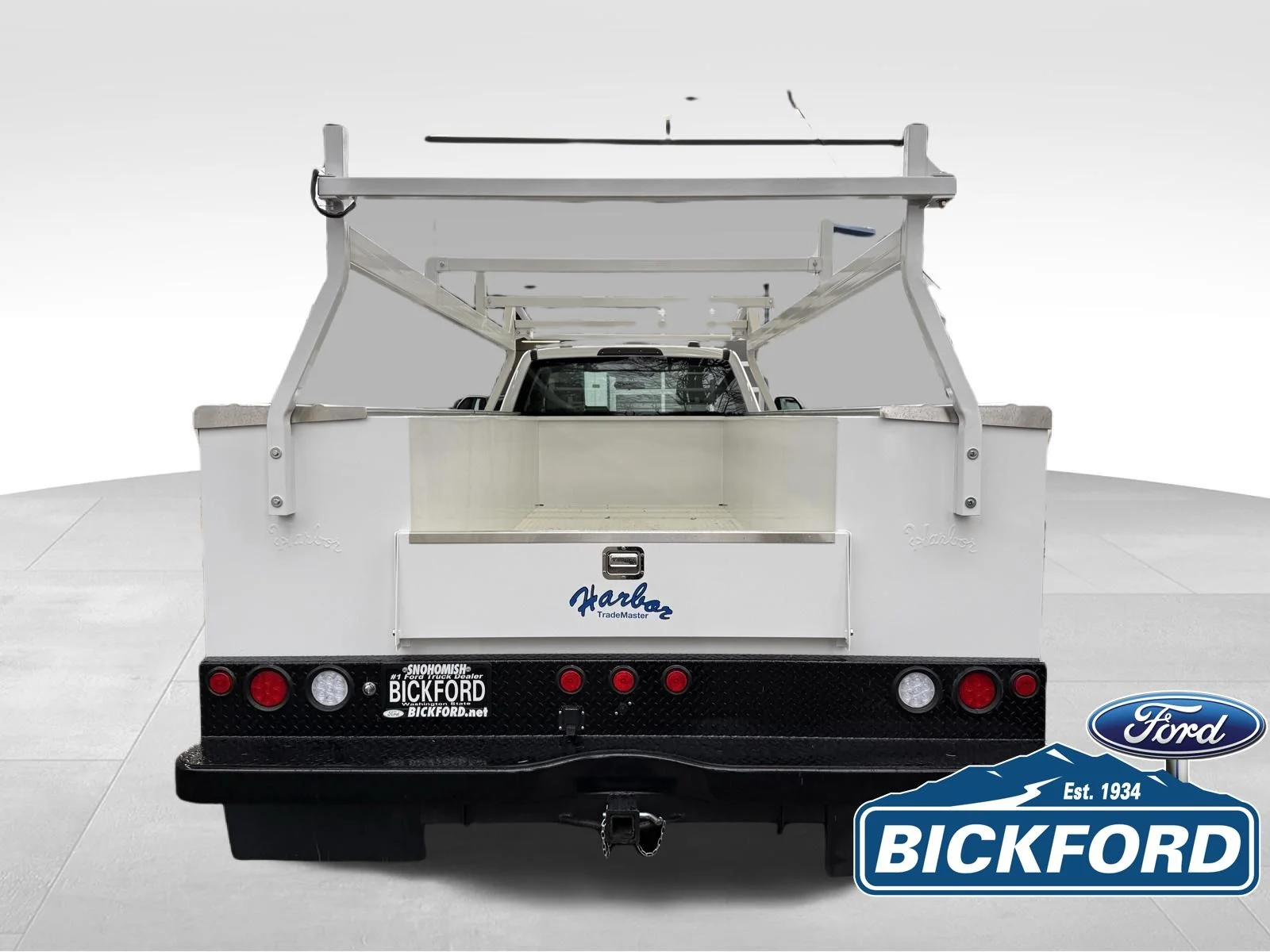 2025 Ford F-550 Super Duty Chassis Cab XL - Photo 6