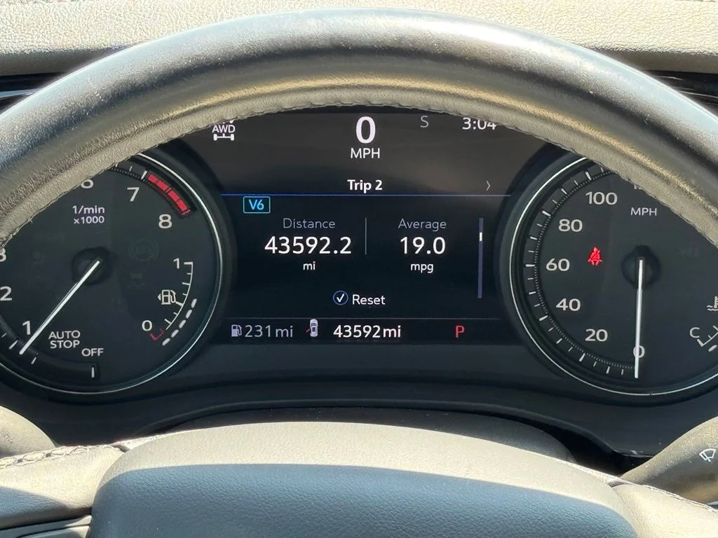 Used 2021 Red Cadillac Sport image 3