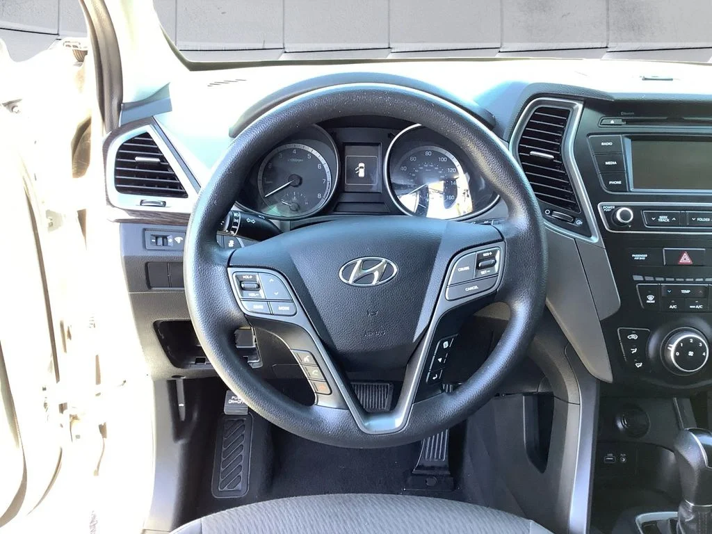 Used 2018 Silver Hyundai 2.4 Base image 9