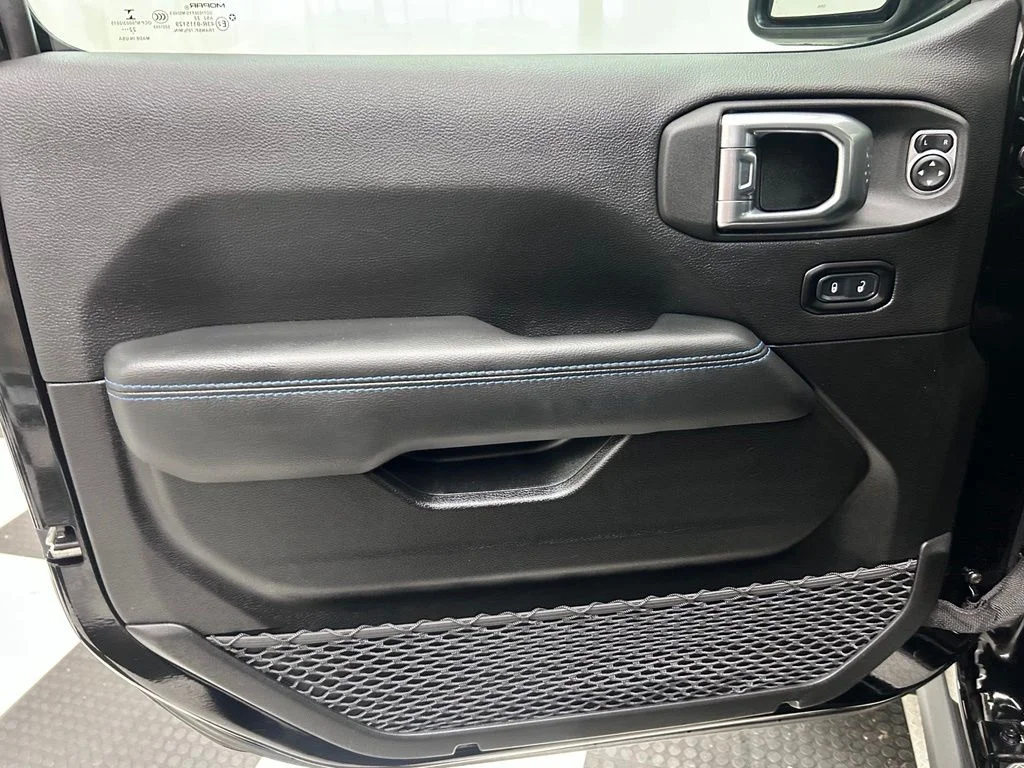 Used 2023 Black Jeep Rubicon 4xe image 10