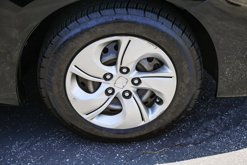Used 2013 Crystal Black Pearl Honda LX image 9