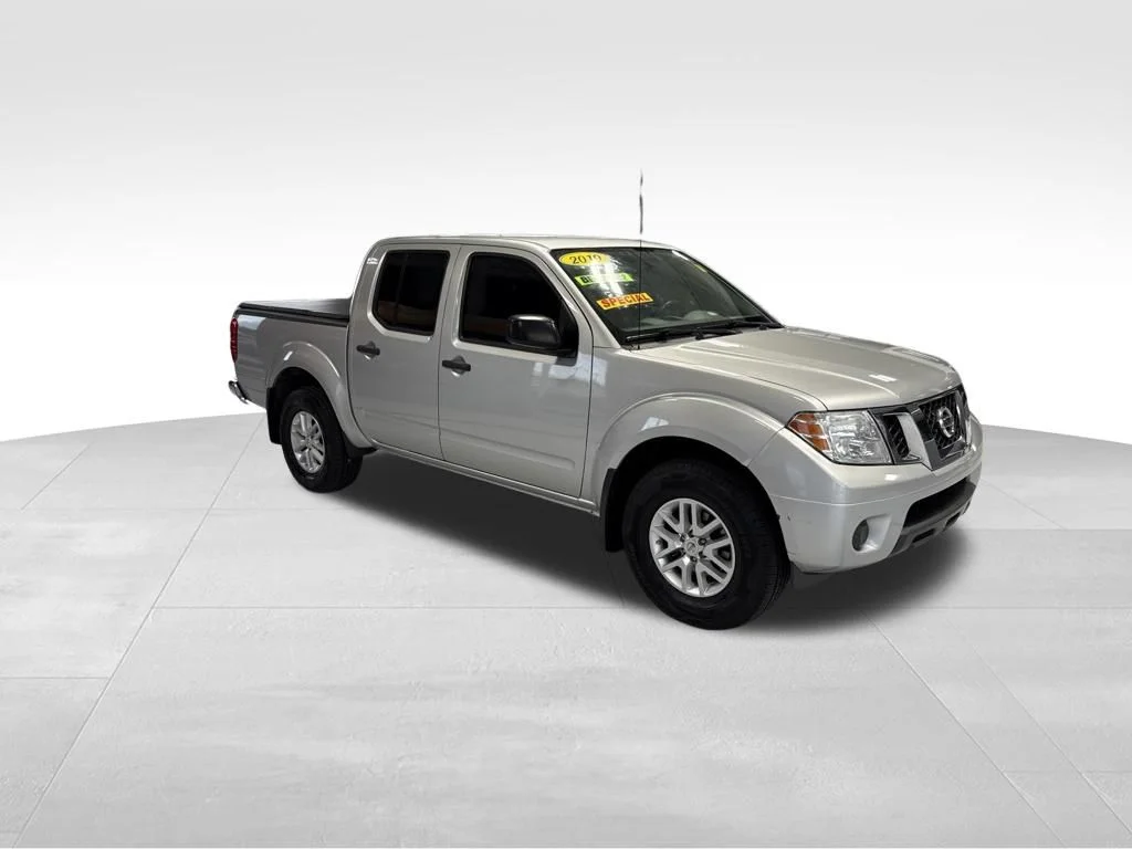 Used 2019 Silver Nissan SV image 11
