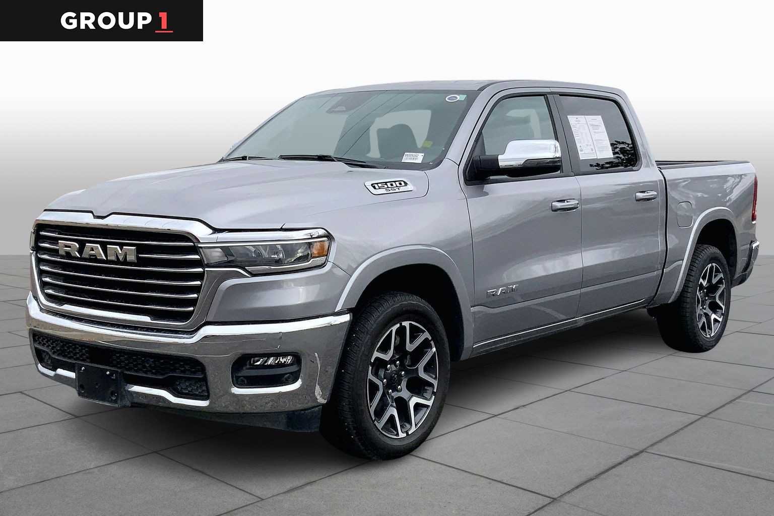 2025 RAM 1500 Laramie 4x4 Crew Cab 5'7's photo